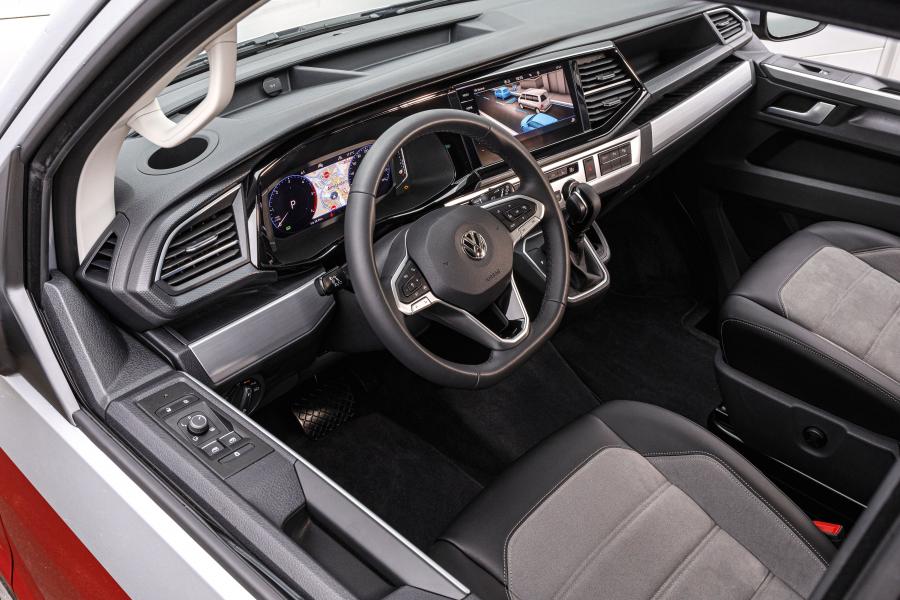 Интерьер Volkswagen Multivan Bulli (T6.1) 2019 года  (фото 28 из 86)